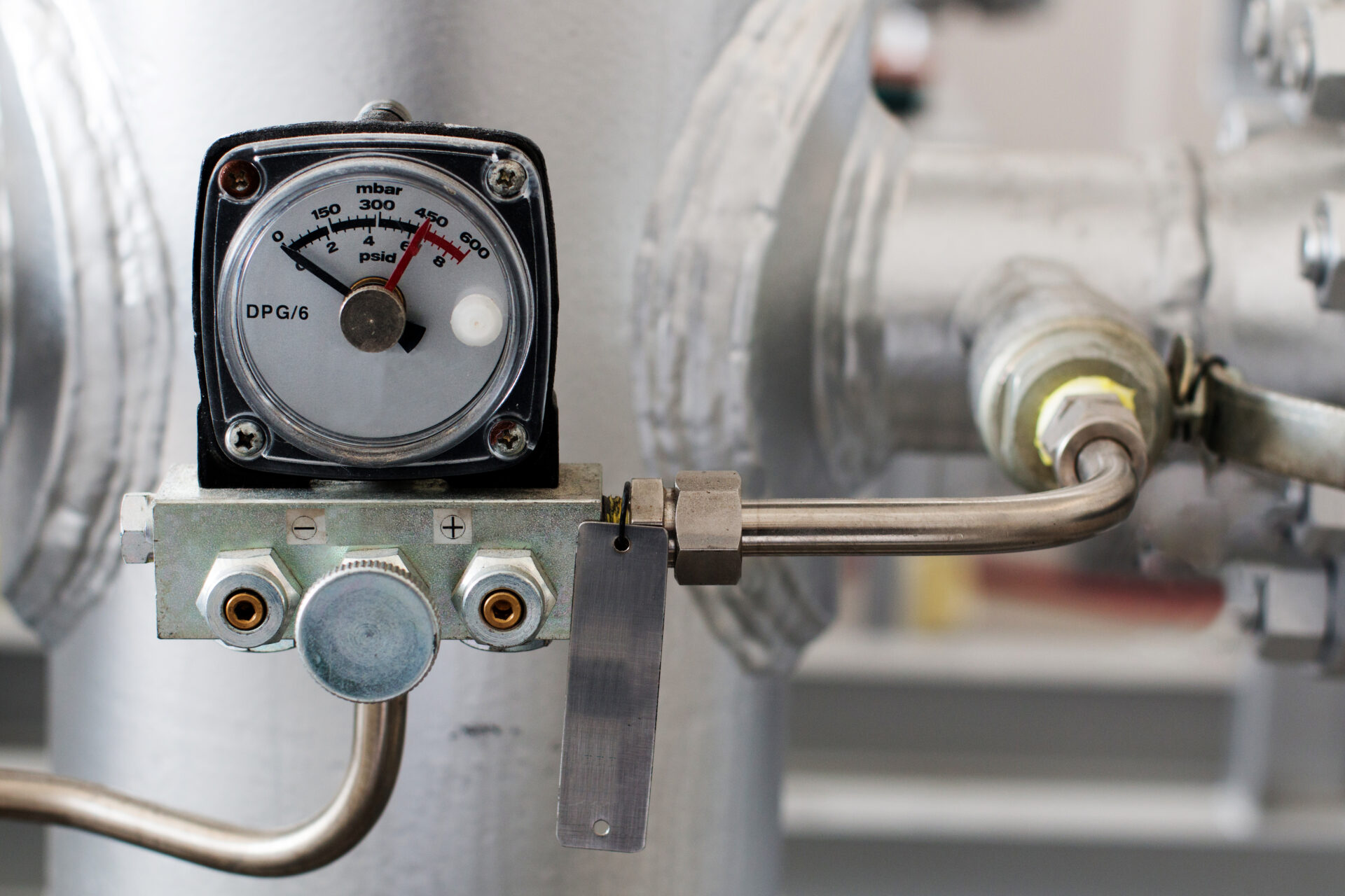 Industrial measurement sensor, process measurement, pressure gauge